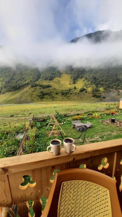 Guesthouse Pirimze Dartlo ภายนอก รูปภาพ