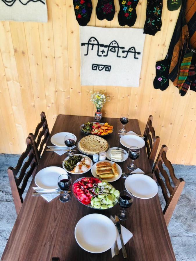 Guesthouse Pirimze Dartlo ภายนอก รูปภาพ